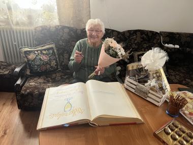 Gratulácia k 90. narodeninám pani Márii Sunegovej